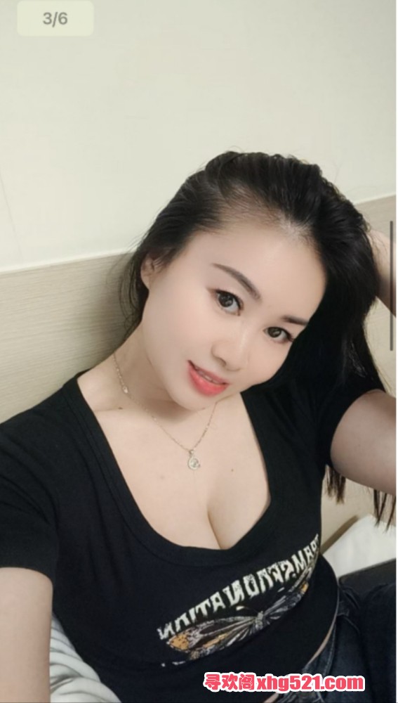 125110j965b99hhoo1e2ch.jpg