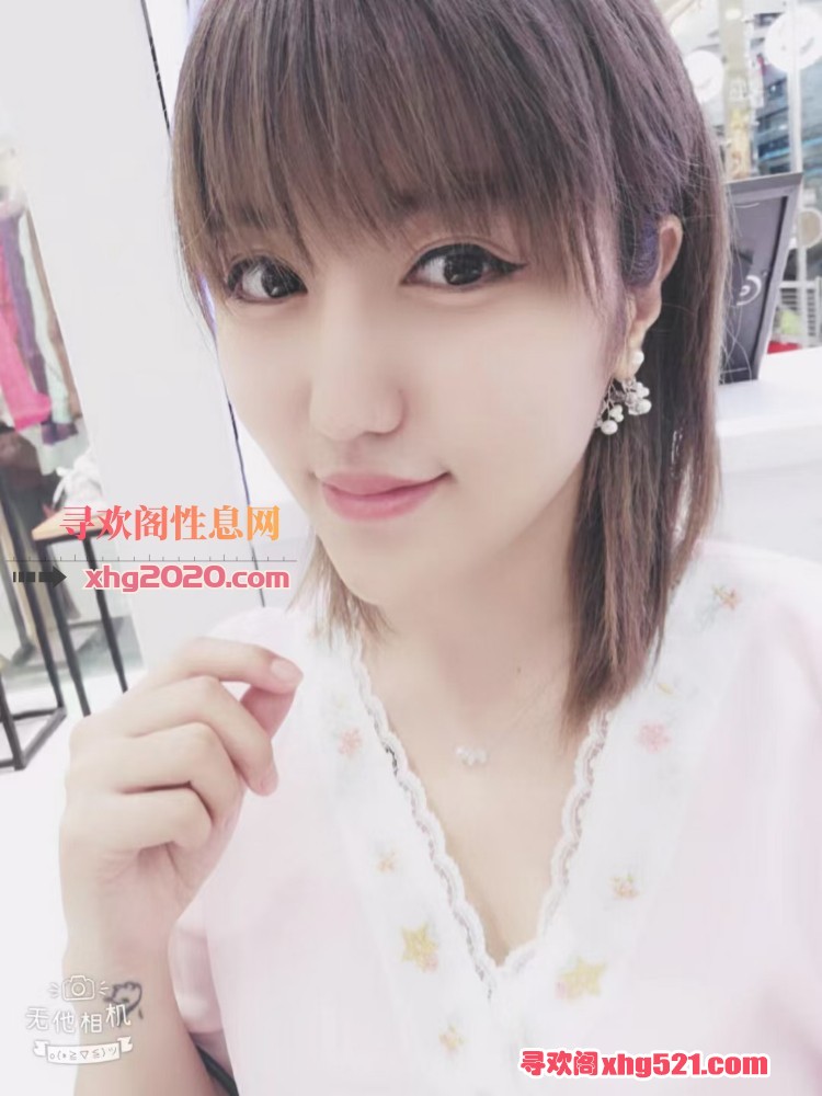 230451q0zcp07upu79v5if.jpg