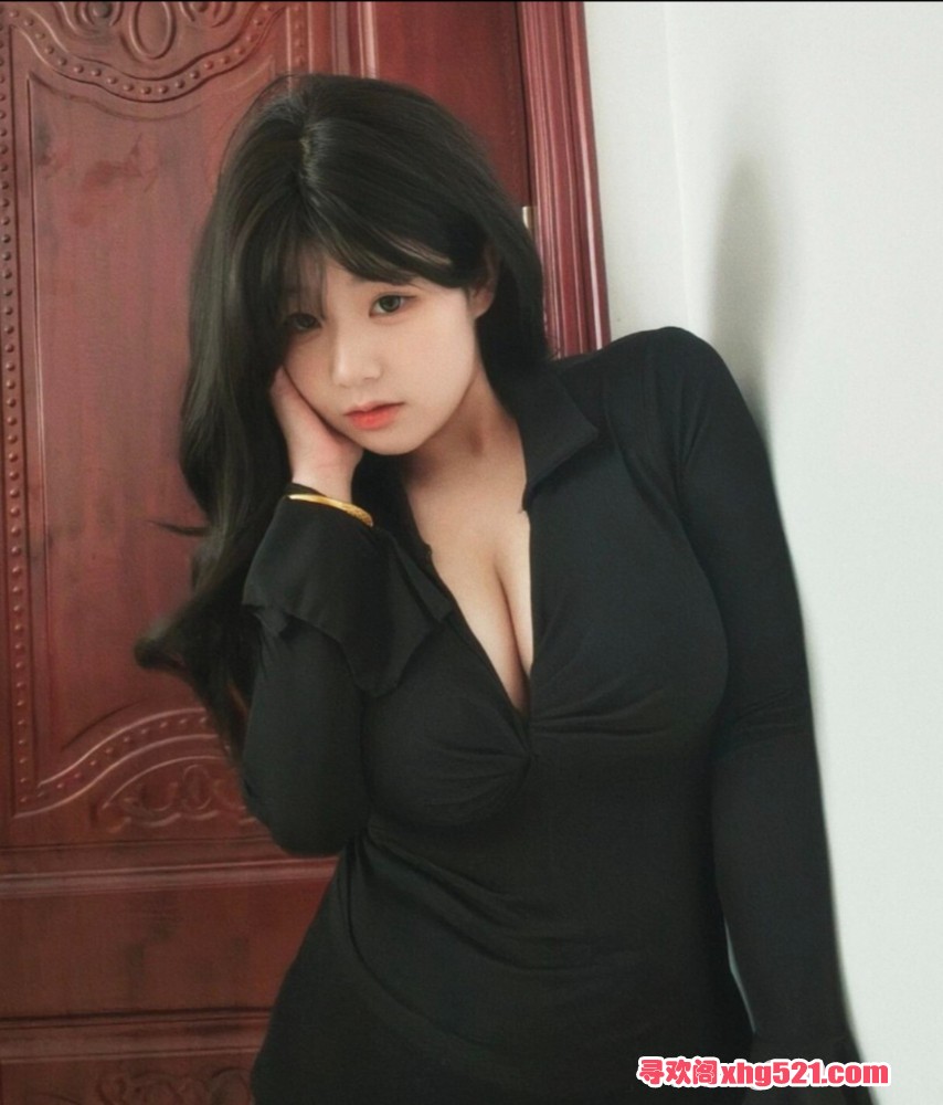 222853eq7i6ssxqt2xm0xm.jpg