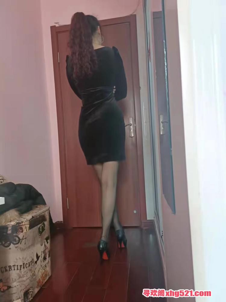 215412dxnlrr3jjj23lqqt.jpg