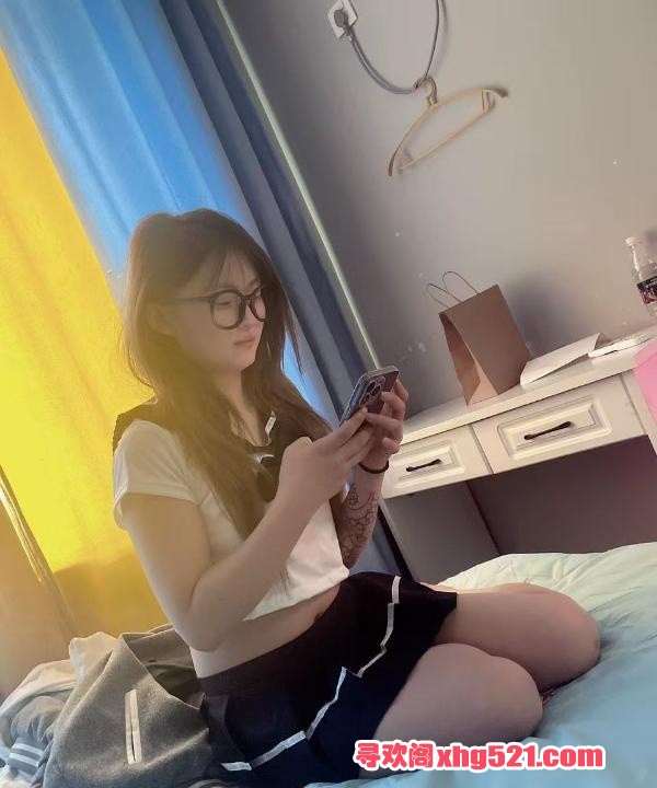 c2bf81b0-1e90-46a3-86d1-f810f17cd554.jpg