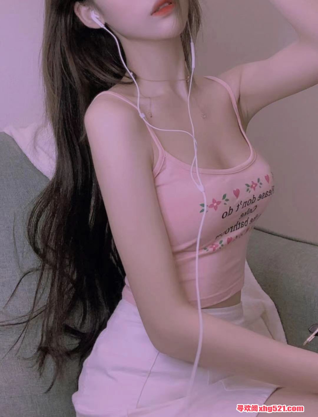 203805fhk22zqvcm66c22m.jpg