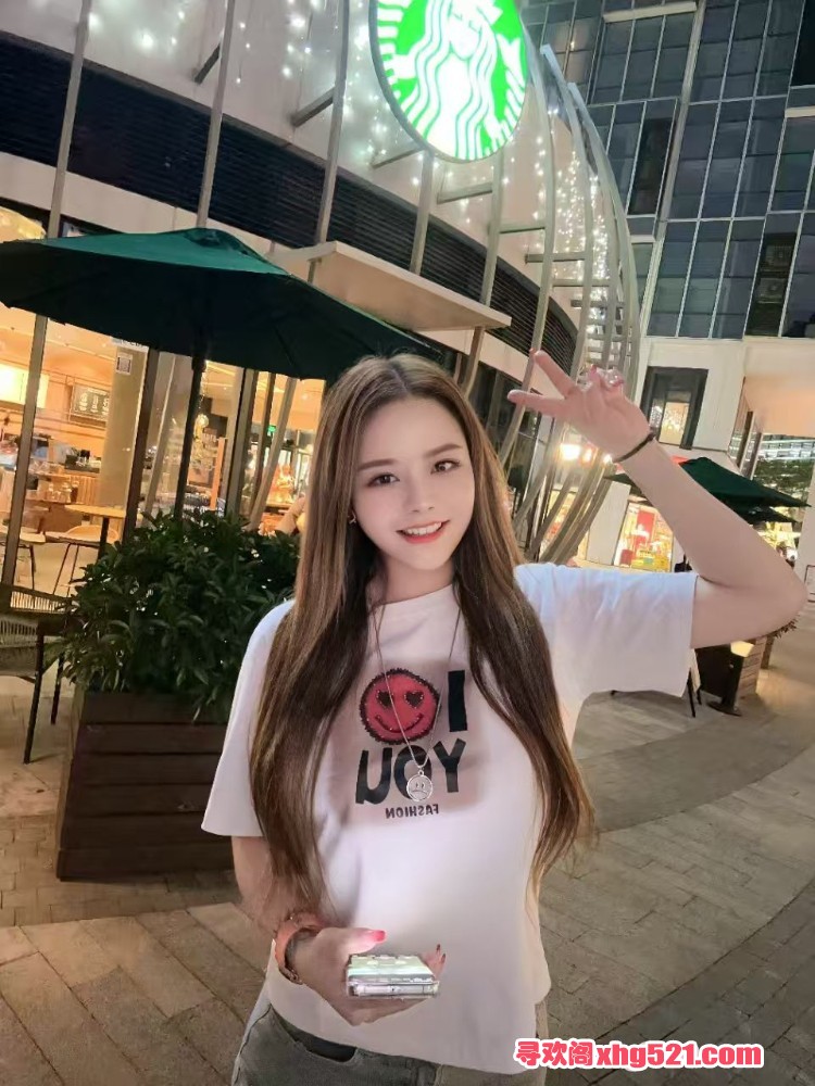 222806gfqmt9mrm6qfrm00.jpg