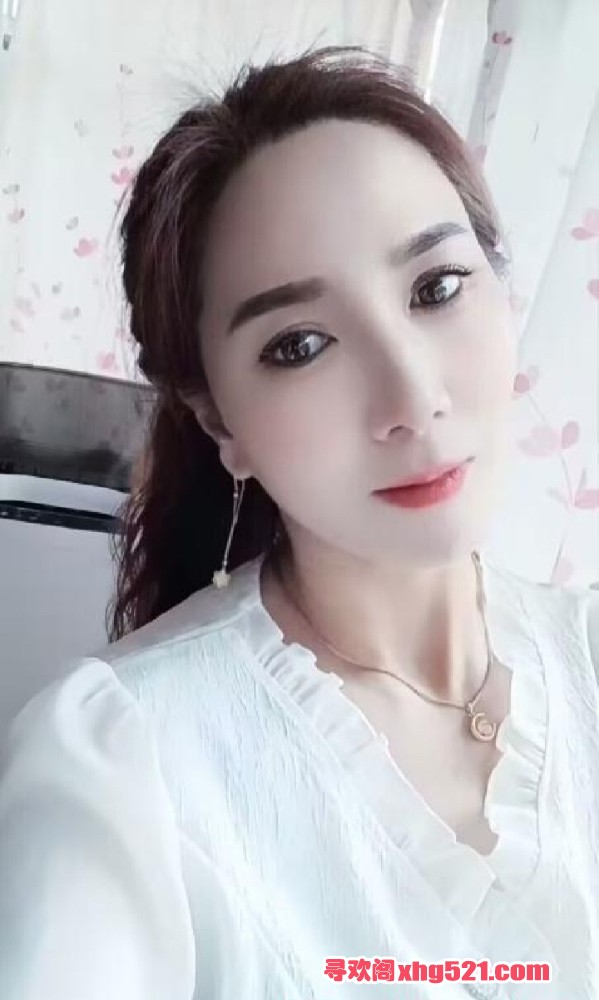 224900gf02bxk00bw6b9zb.jpeg