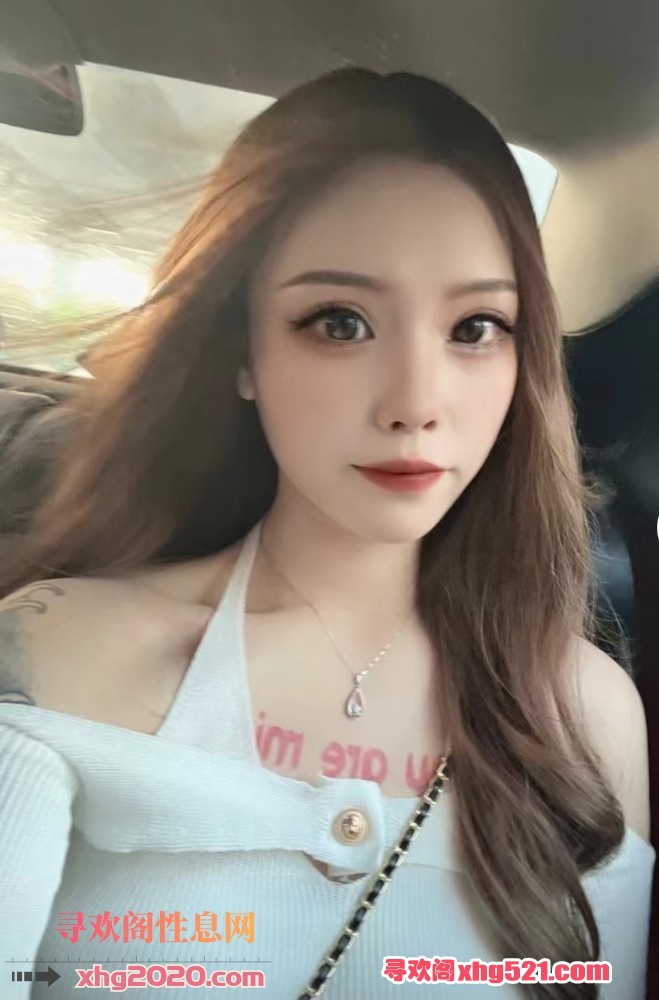 132847y00j1yzj2v0v288b.jpg